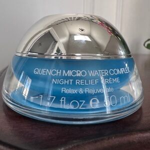 Quench Micro Water Complex Night Relief Crème